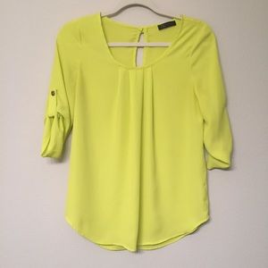 4 for $15 /KLD Signature Bright Top